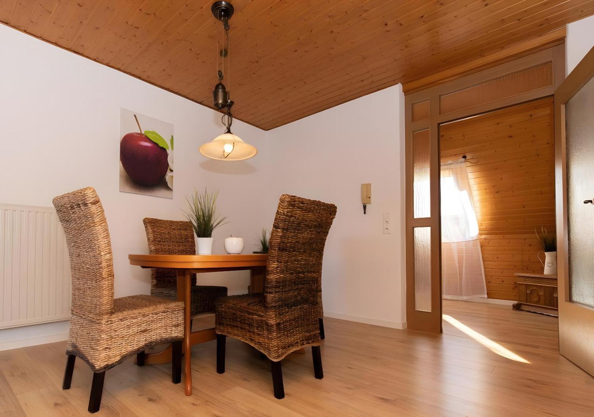 Ferienwohnung Apfelbluete Burgbernheim エクステリア 写真